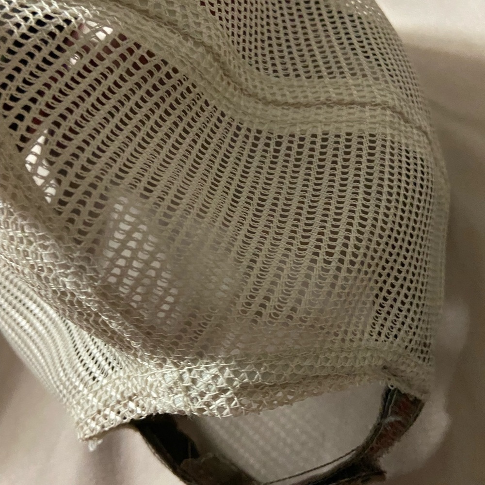 Women’s hat - Picture 2 of 2